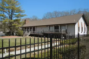 55 Gauguin Ct, Middle Island, NY 11953 - Photo 26