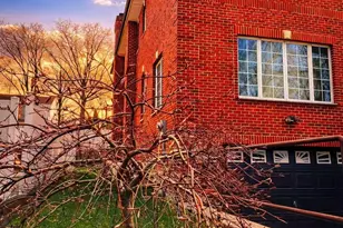 246-12 Cambria, Little Neck, NY 11362 - Photo 2