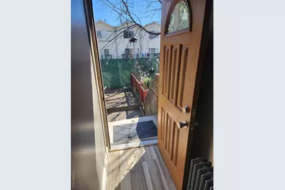 11 Coonley Court, New York, NY 10303 - Photo 18