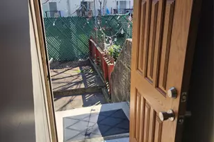 11 Coonley Ct, New York, NY 10303 - Photo 18