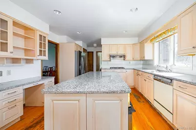 32 Sherwood Heights, Wappingers Falls, NY 12590 - Photo 8