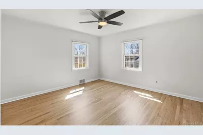 1936 Longvue Street, Yorktown Heights, NY 10598 - Photo 16