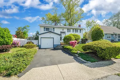 26 Clarke Street, Brentwood, NY 11717 - Photo 2