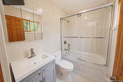 14 Belvoir Court, Ridge, NY 11788 - Photo 10