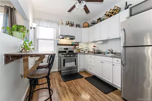 75-20 60th Pl, Glendale, NY 11385 - Photo 10