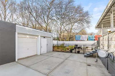 7520 60th Place, Glendale, NY 11385 - Photo 20