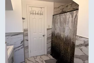 25 Crowell Street, Hempstead, NY 11550 - Photo 26