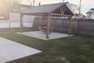 25 Crowell St, Hempstead, NY 11550 - Photo 42