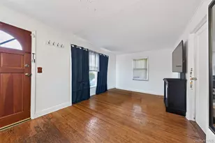 266 Neptune Ave, West Babylon, NY 11704 - Photo 4