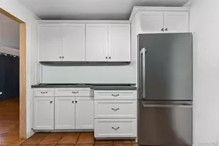 266 Neptune Ave, West Babylon, NY 11704 - Photo 16