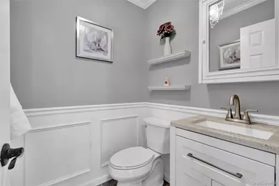 39 Quail Court, Manorville, NY 11949 - Photo 10