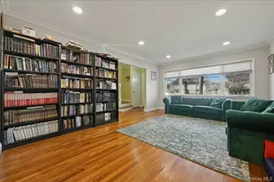 739 Dogwood Ave, West Hempstead, NY 11552 - Photo 4