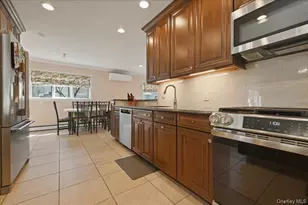 739 Dogwood Ave, West Hempstead, NY 11552 - Photo 10