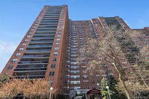 70-25 Yellowstone Blvd, Forest Hills, NY 11375 - Photo 2