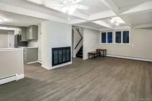 44 University Heights Dr, Stony Brook, NY 11790 - Photo 2