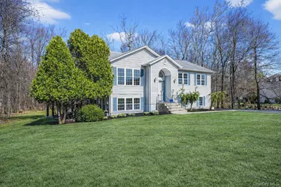 12 Aron Court, Spring Valley, NY 10977 - Photo 4