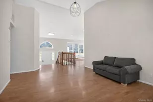 12 Aron Ct, Spring Valley, NY 10977 - Photo 8