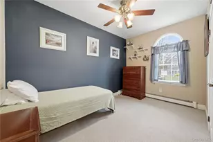 33 Timber Ridge Dr, Coram, NY 11727 - Photo 16