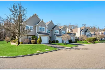 198 Erik Drive, East Setauket, NY 11733 - Photo 4