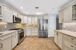 198 Erik Dr, East Setauket, NY 11733 - Photo 12