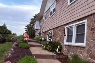 2 Emily Ln, Stony Point, NY 10980 - Photo 2