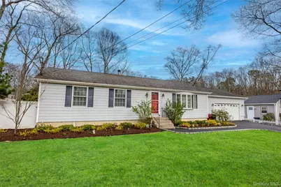 9 S Pond Trail, Ridge, NY 11961 - Photo 2