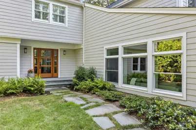 8 Waterview Lane, Setauket, NY 11733 - Photo 2