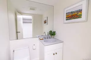 8 Waterview Ln, Setauket, NY 11733 - Photo 36