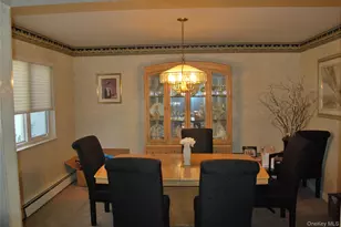 66 Laurel Dr, Massapequa Park, NY 11762 - Photo 6