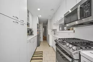 136-54 71st Rd, Kew Gardens, NY 11367 - Photo 14