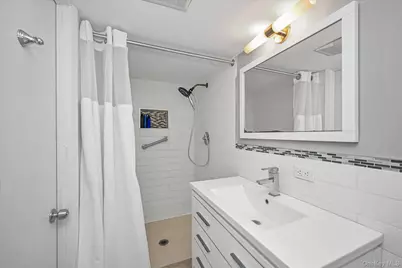 136-54 71st Road, Kew Gardens, NY 11367 - Photo 22