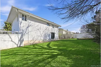 14 Millpond Street, Jericho, NY 11753 - Photo 42