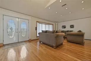 14 Millpond St, Jericho, NY 11753 - Photo 6