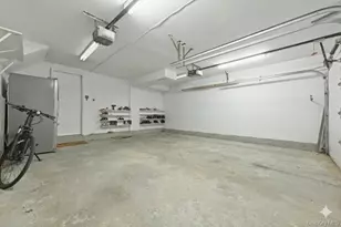 14 Millpond St, Jericho, NY 11753 - Photo 32