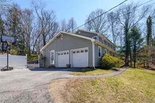 3795 Wildwood St, Yorktown Heights, NY 10598 - Photo 2