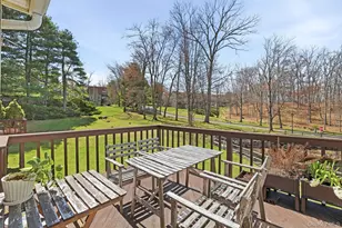 1004 Kensington Way, Mount Kisco, NY 10549 - Photo 14
