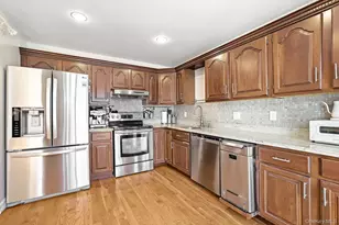 1004 Kensington Way, Mount Kisco, NY 10549 - Photo 8