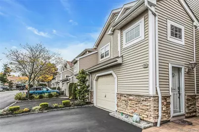 99 Carriage Lane, Plainview, NY 11803 - Photo 2