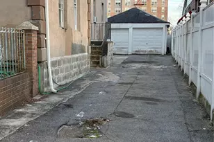 162-14 86th Ave, Jamaica, NY 11432 - Photo 4