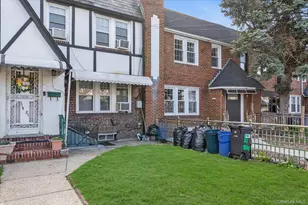 114-21 200th St, Saint Albans, NY 11412 - Photo 12