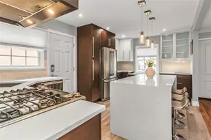 80-35 Langdale St, Floral Park, NY 11040 - Photo 8