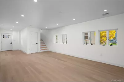 209 Prospect Avenue, White Plains, NY 10607 - Photo 24