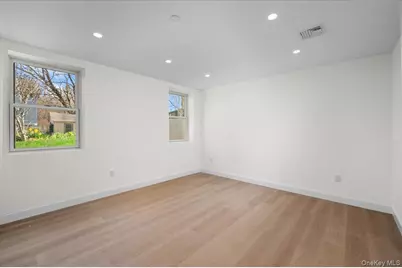 209 Prospect Avenue, White Plains, NY 10607 - Photo 22