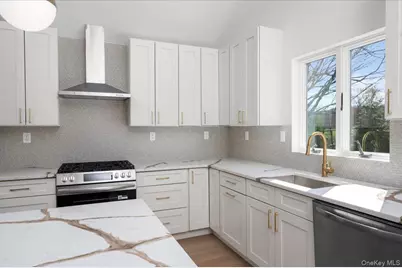 209 Prospect Avenue, White Plains, NY 10607 - Photo 10