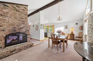 334 Edgewood Ave, Smithtown, NY 11787 - Photo 18