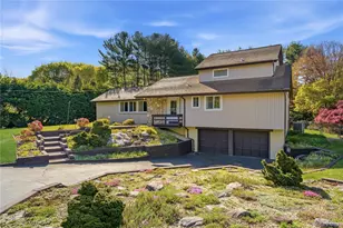 334 Edgewood Ave, Smithtown, NY 11787 - Photo 46