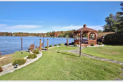 44 Lake Shore Drive S, Rock Hill, NY 12775 - Photo 16