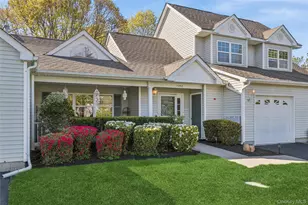 1302 Baltusrol Blvd, Riverhead, NY 11901 - Photo 22