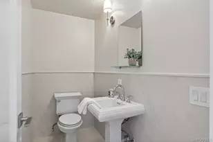 22 Oxford Rd, Hastings on Hudson, NY 10706 - Photo 10