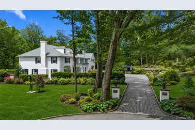 45 Southeast Road, Sands Point, NY 11050 - Photo 2